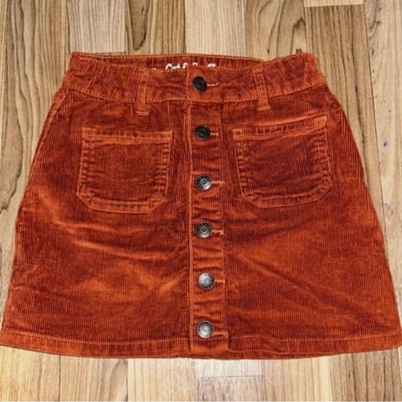 Cat & Jack Other - Cat&Jack corduroy skirt 6/7
